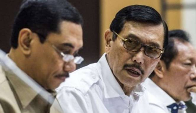 Luhut Binsar Panjaitan Dukung Arcandra Tahar Tetap Berada di lndonesia