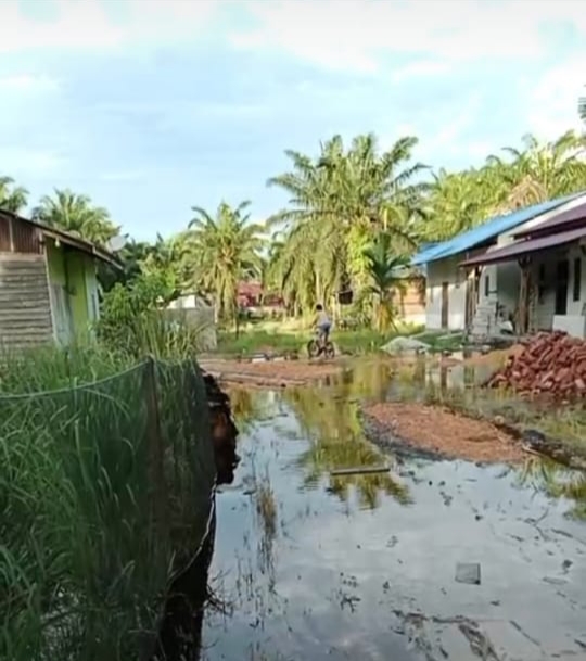Hujan Deras dan Pasang Keling Sebabkan Banjir di Sungai Sembilan, Warga Minta Perhatian Pemerintah