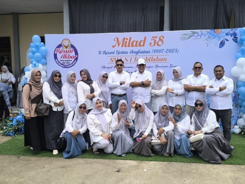 Wakili Bupati, Sekda Inhil Ikut Meriahkan Milad SMAN 1 Tembilahan