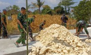 Menyulam Asa di Ujung Beton Kesongo: Ketika Peluh Satgas TMMD 129 Bojonegoro dan Warga Menyatu Tanpa Kenal Hari Libur