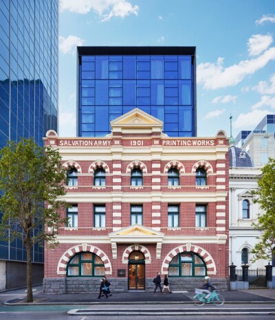 Lanson Place Celebrates Brand’s First Michelin Key