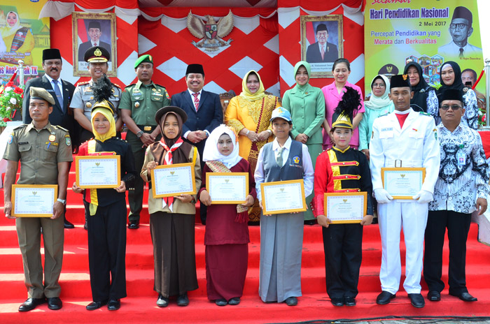 Bupati Memaknai Hardiknas sebagai Spirit Percepatan Pendidikan yang Merata dan Berkualitas