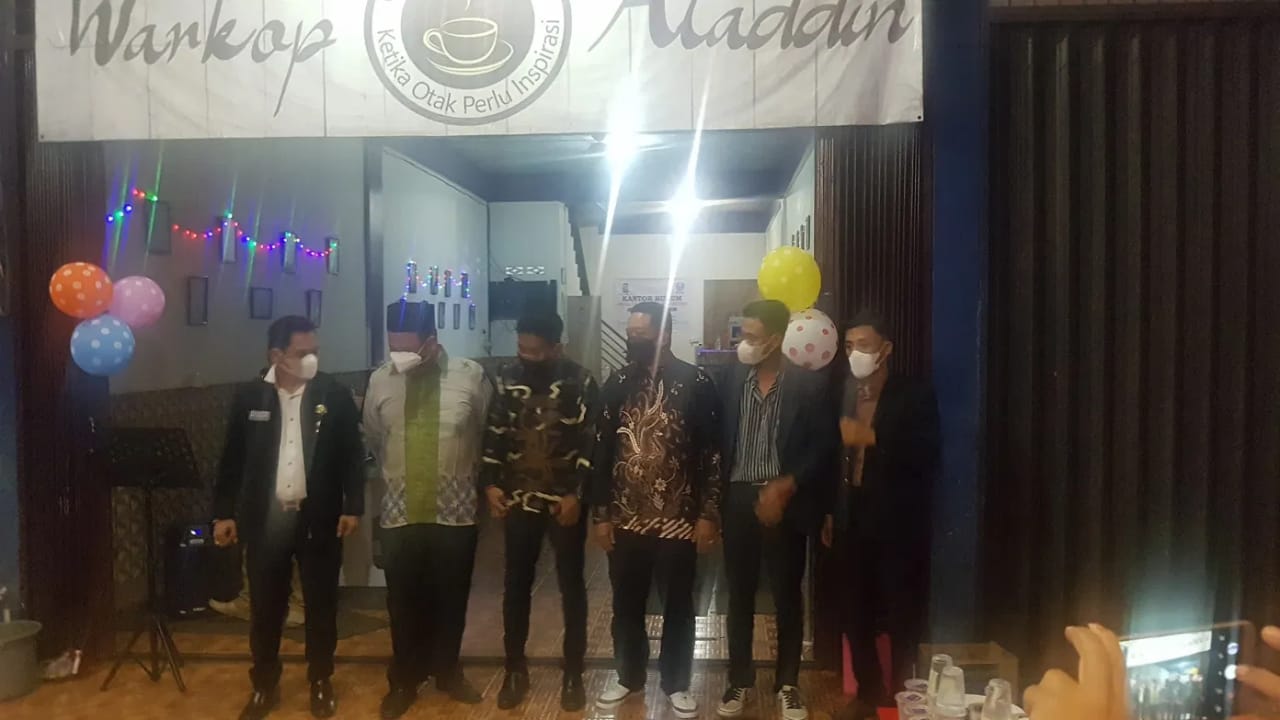 Wakil Ketua Peradi Resmikan Kantor Pengacara Anrizal SH, Maunikes SH dan Partner