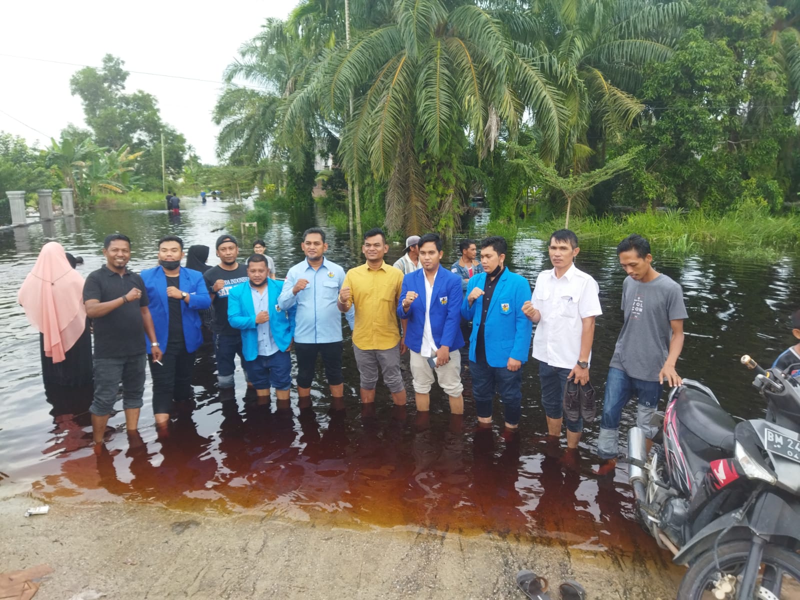 DPD KNPI Dumai Tinjau Lokasi Banjir di Kelurahan Bumi Ayu