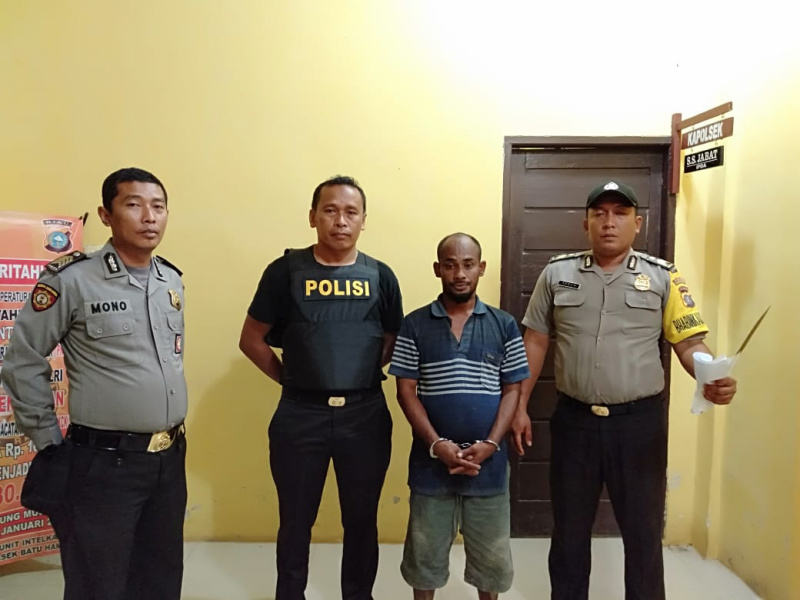 Nelayan  Rohil Tebas Tangan Tetangga Hingga Putus