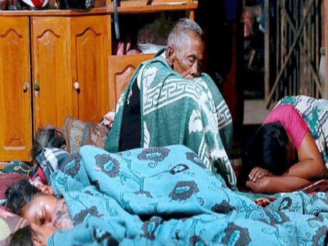 Kondisi Korban Longsor Ponorogo, Tak Ada Alas Tidur Layak dan Pakaian Ganti