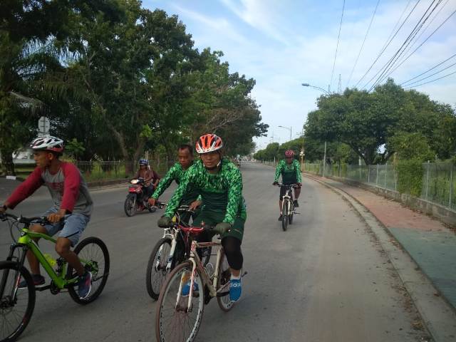 Dandim 0320/Dumai Olahraga Bersepeda Bersama Perwira Staf Kodim