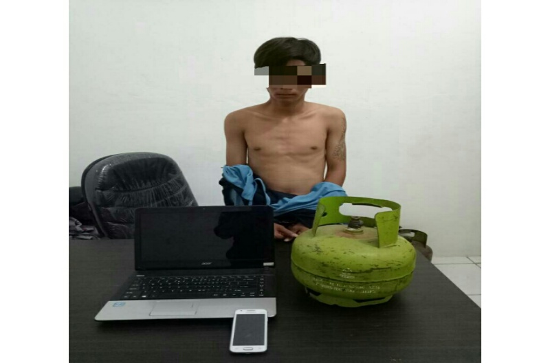 Walah, Diduga pelaku Pecah Kaca Mobil ternyata pelaku masuki rumah