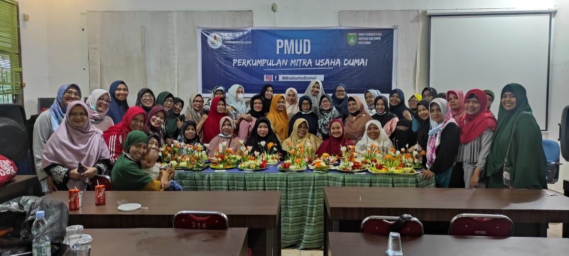 Perkumpulan Mitra Usaha Dumai Gelar Pelatihan Garnish bagi Pelaku UMKM