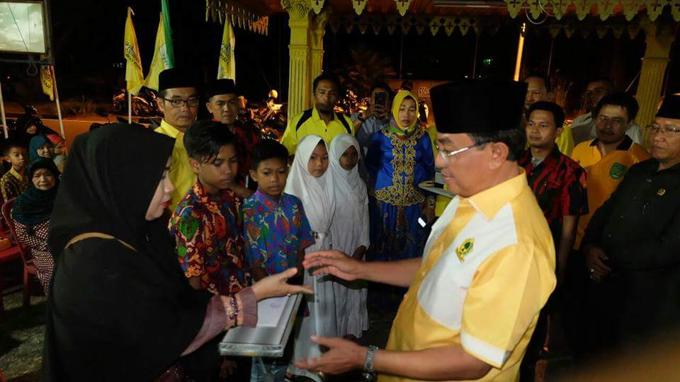 Partai Golkar Inhil Santuni Ratusan Anak Yatim
