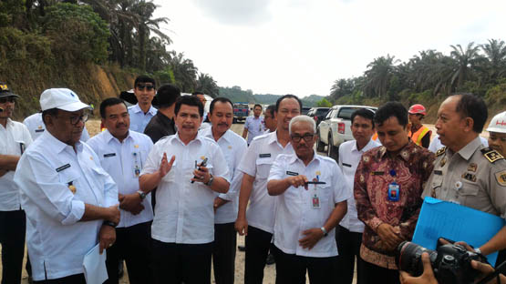 Plt Gubri Meradang, Kepala BPN tak Ikut Tinjau Proyek Tol