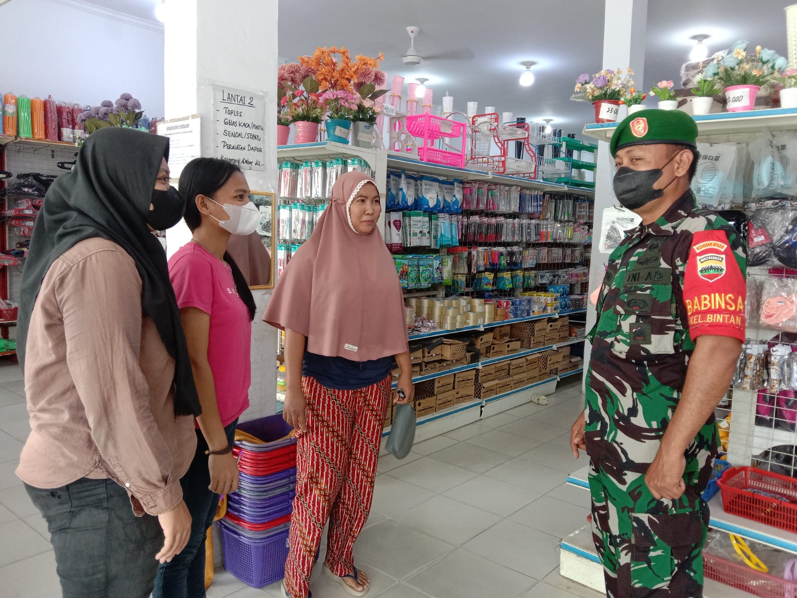 Sertu Sutiono Melaksanakan Sosialisasi Pencegahan Covid-19