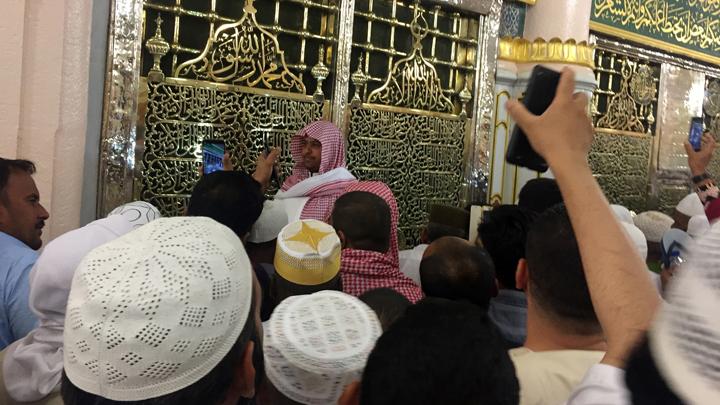 Saudi Larang Perempuan Ziarah ke Makam Nabi Muhammad SAW