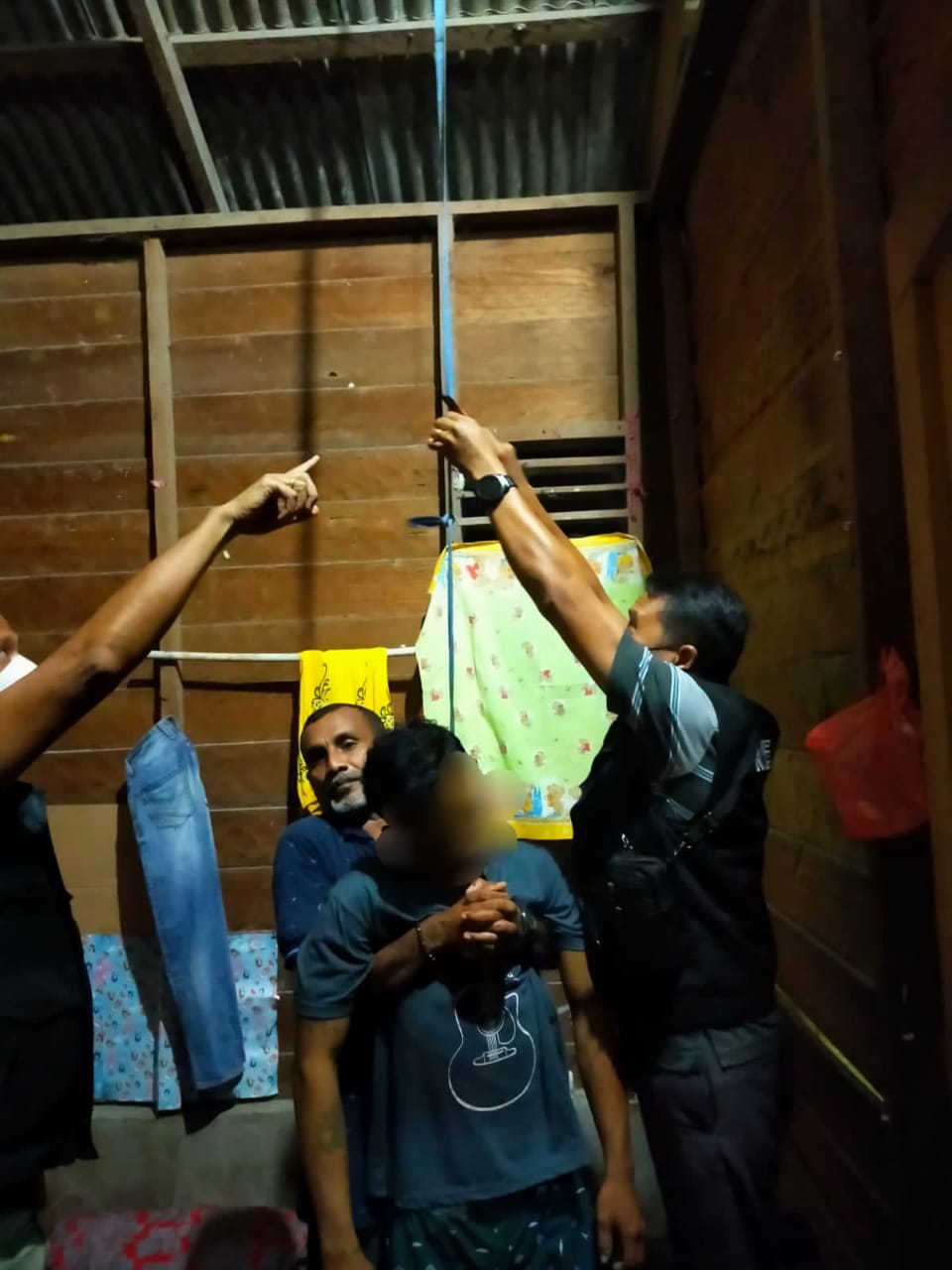 Sempat Terjadi Selisih, Istri Terkejut Suami Gantung Diri