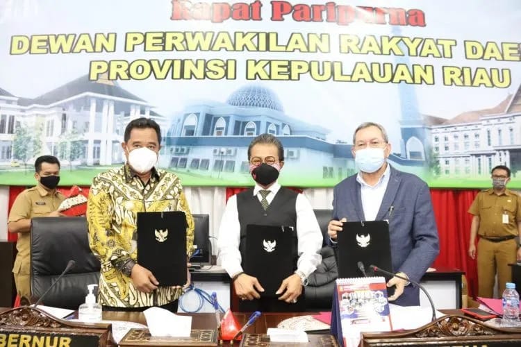 Perda Tentang Perubahan APBD Provinsi Kepri Tahun Anggaran 2020 Disahkan 