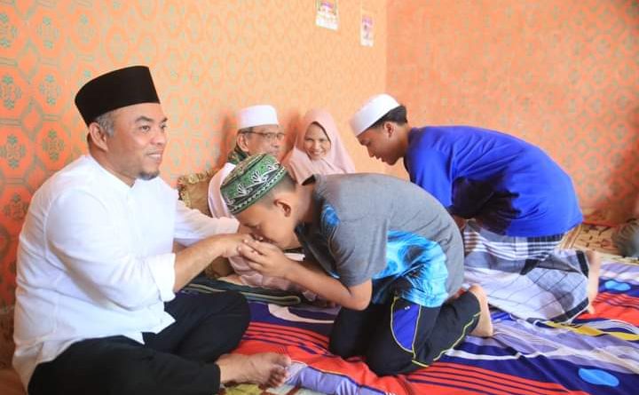 Bupati Labuhanbatu Bersilaturahmi dengan Syekh Ahmad Arifin di Kecamatan Panai Hulu