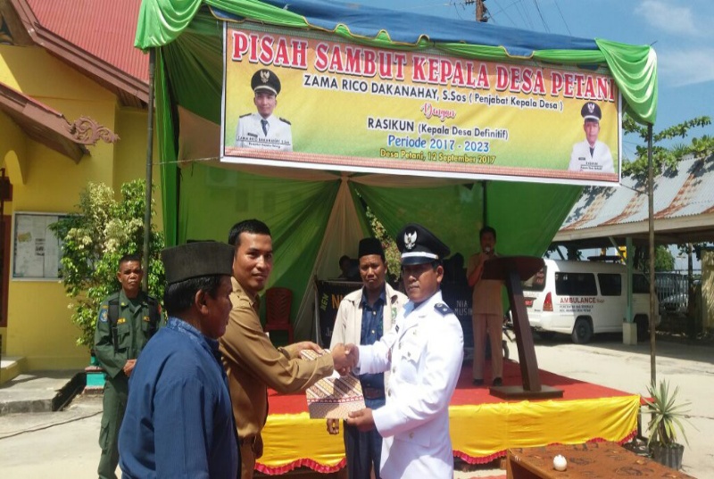 Sertijab Pj. Kades Desa Petani dengan Kades Defenitif