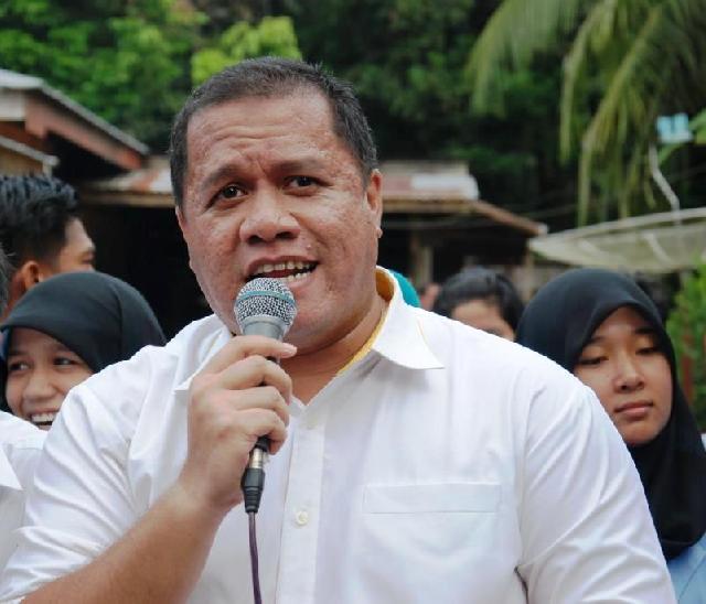 Datang ke Desa Mekong, Bupati Inhu Yopi Arianto Bawa Rombongan