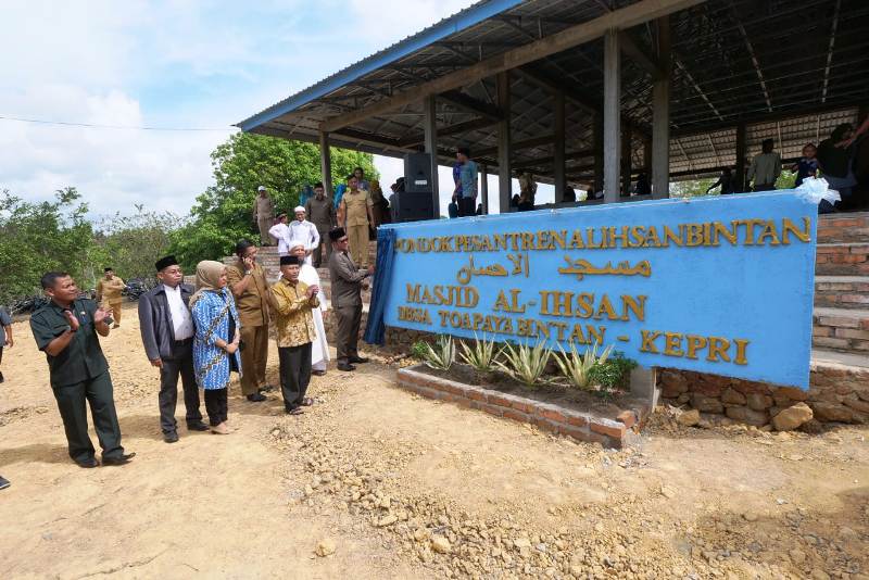 Bupati Bintan Resmikan Pondok Pesantren Al Ikhsan