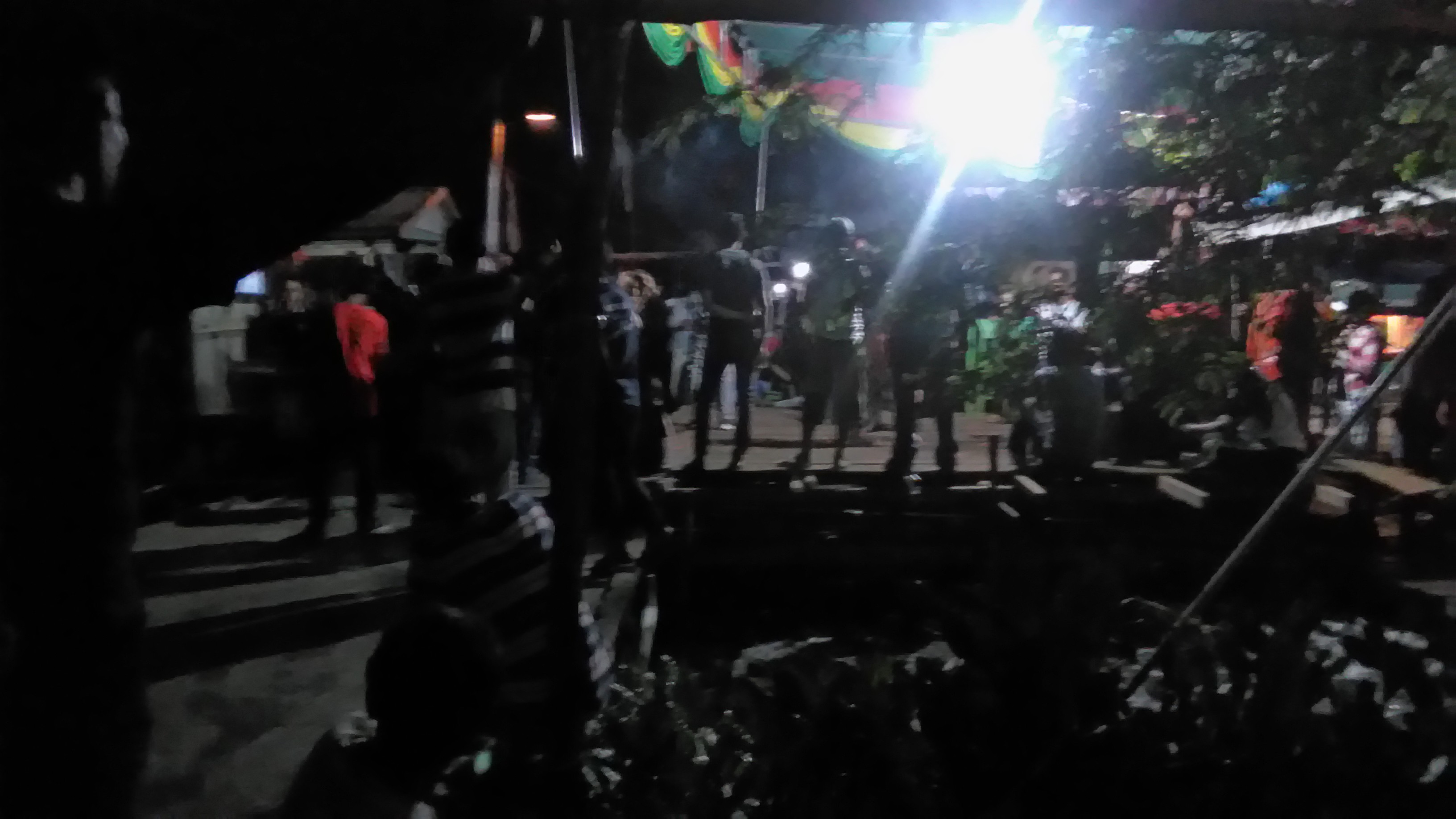 Dor...!!! Warga Berhamburan, Ini Penyebabnya!!