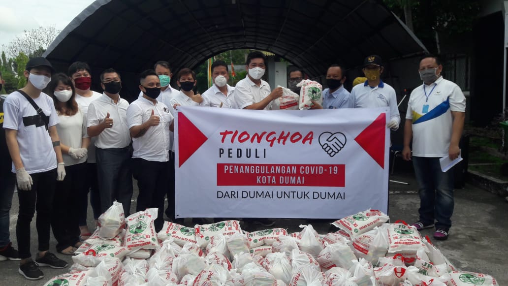 Tionghoa Peduli Kota Dumai Salurkan 2 Ribu Paket Sembako