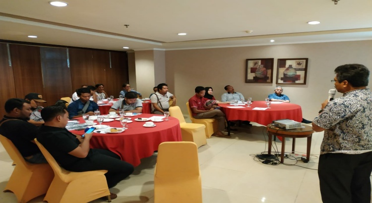 Demi Keselamatan, PT. CPI Bersihkan Area Sekitar Jaringan Pipa Migas