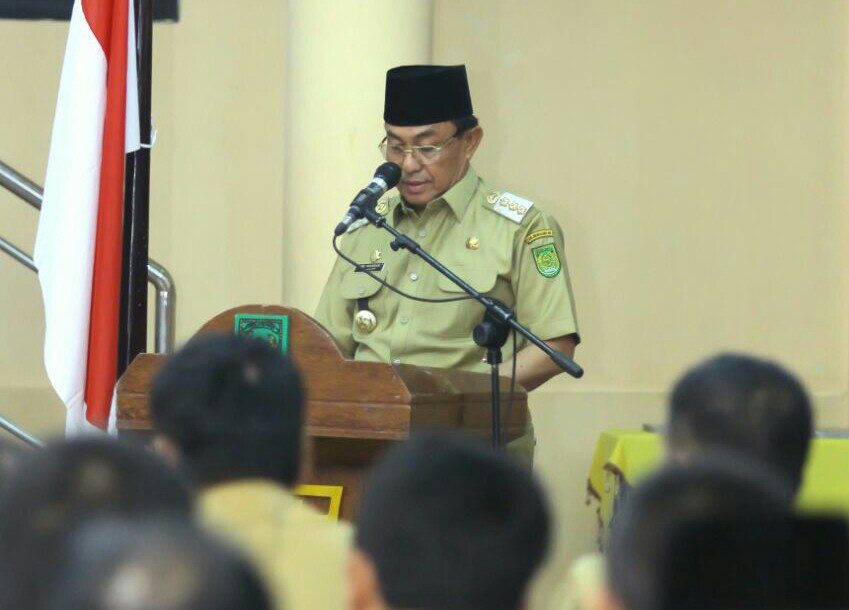 Bupati Inhil: Disdukcapil Harus Lakukan Standarisasi Indikator Kemiskinan