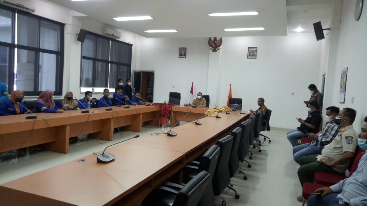Datangi Kantor Bupati, Mahasiswa Desak Pemkab Labuhanbatu Evaluasi Legalitas PT. HPP
