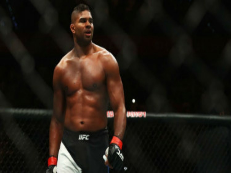 Bintang UFC Keracunan Makanan di Bali