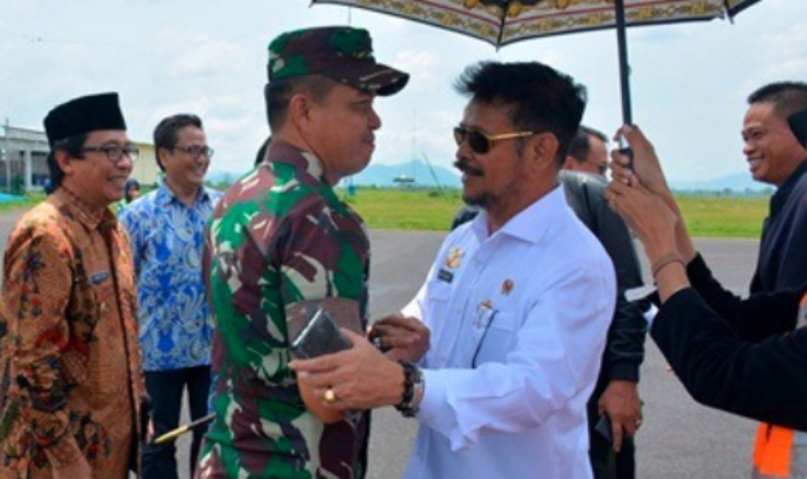 Mentan RI Tinjau Pabrik Benih di Jember