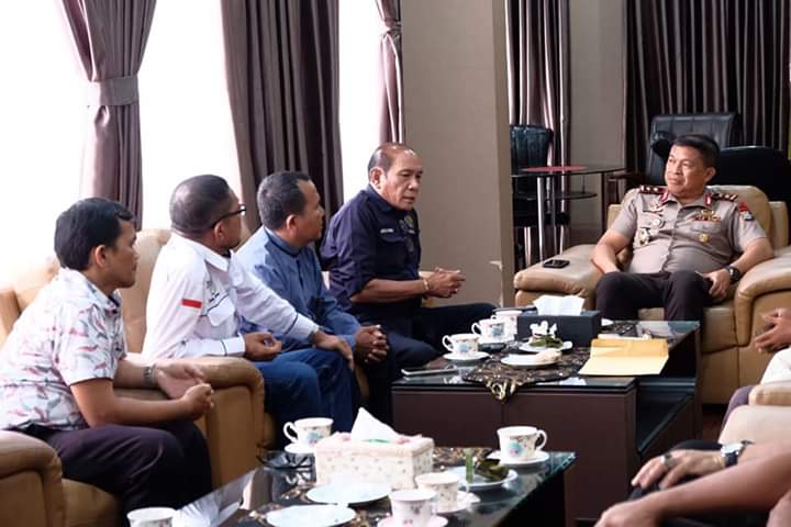 Kapolda Riau Audensi Dengan Panita Natal Wartawan