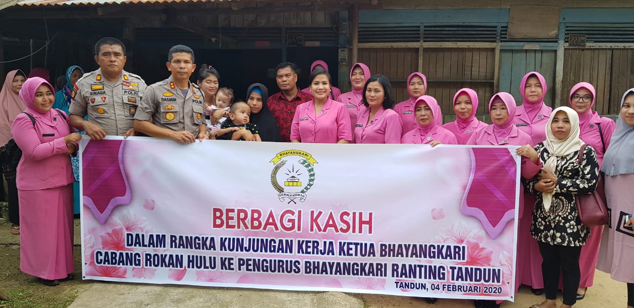 Strategi Mulia Kapolres Rohul Dalam Berbagi Kasih