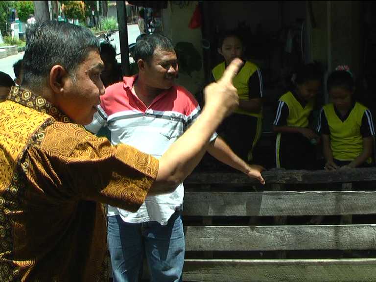 Parah...!!! Wakil Pimpinan DPRD Inhil Intimidasi Wartawan, Terkait Pemberitaan