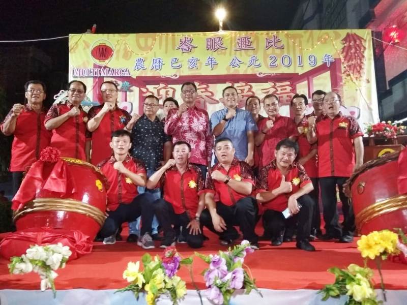 Bupati Rohil Hadiri Malam Imlek 2570 di Bagansiapiapi