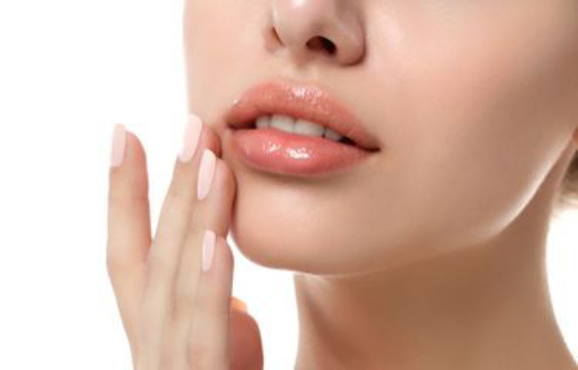 Perawatan Harian untuk Cegah Bibir Kering