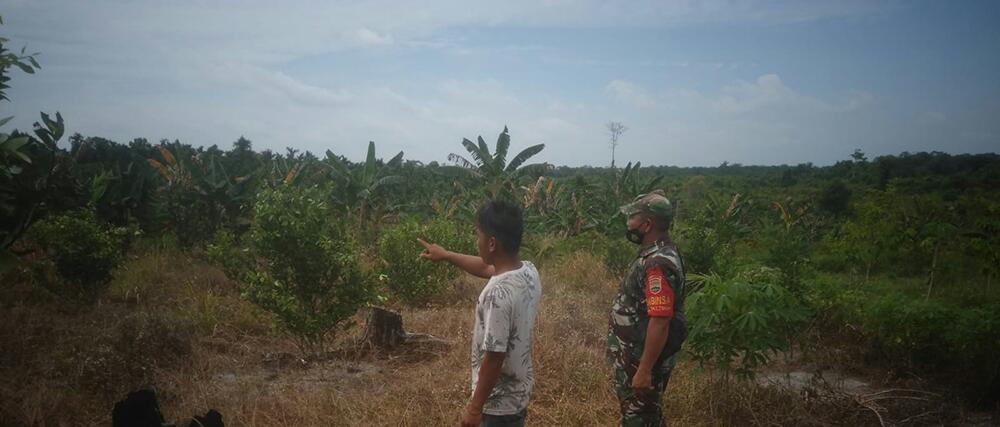 Cegah Karhutla, Serka Fahrizal Purba Melaksanakan Giat Patroli