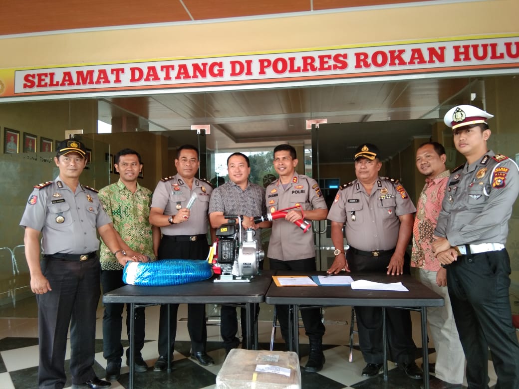 Cegah Karhutla, Polres Rohul Dapat Bantuan Pompa Air dari PT ISB