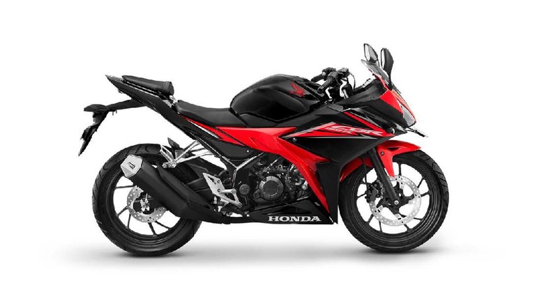 Honda Hadirkan CB150R Warna Baru