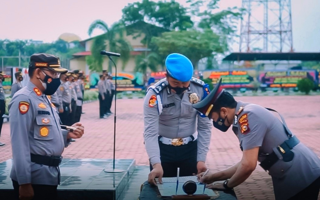 Kasat Narkoba Polres Rohil Disertijab. Ini Pesan Kapolres