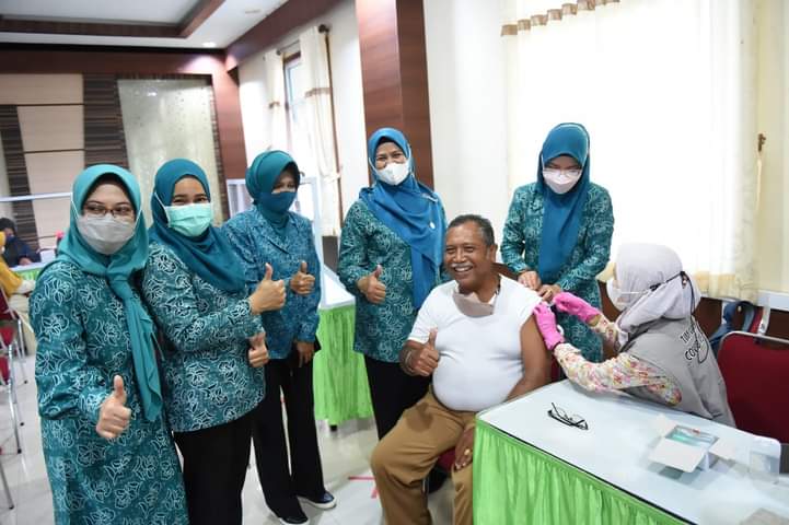 Dewi Ansar Imbau Masyarakat untuk Sukseskan Pelaksanaan Vaksinasi Booster