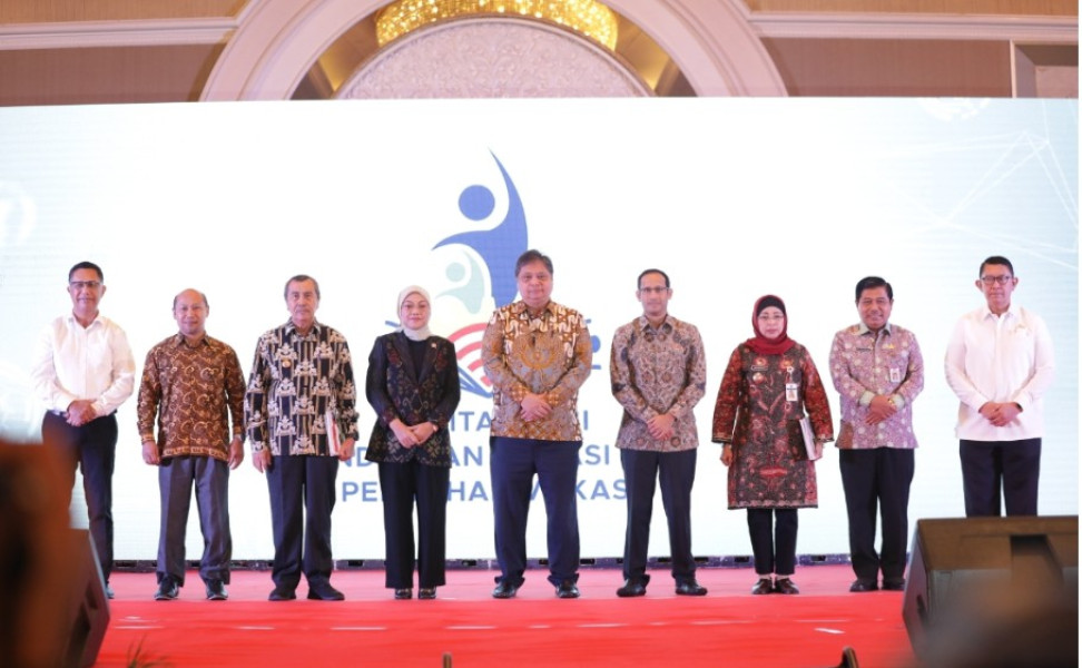 Gubri Syamsuar Didaulat Mewakili Gubernur se-Indonesia Terima Perpres Vokasi
