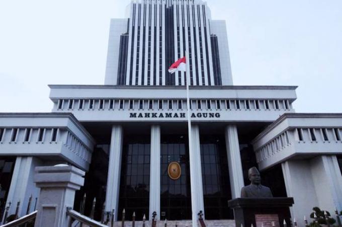 Diduga Lakukan Pelanggaran Kode Etik,Tiga Hakim Pengadilan Agama Di Laporkan Ke Dewan Pengawas MA