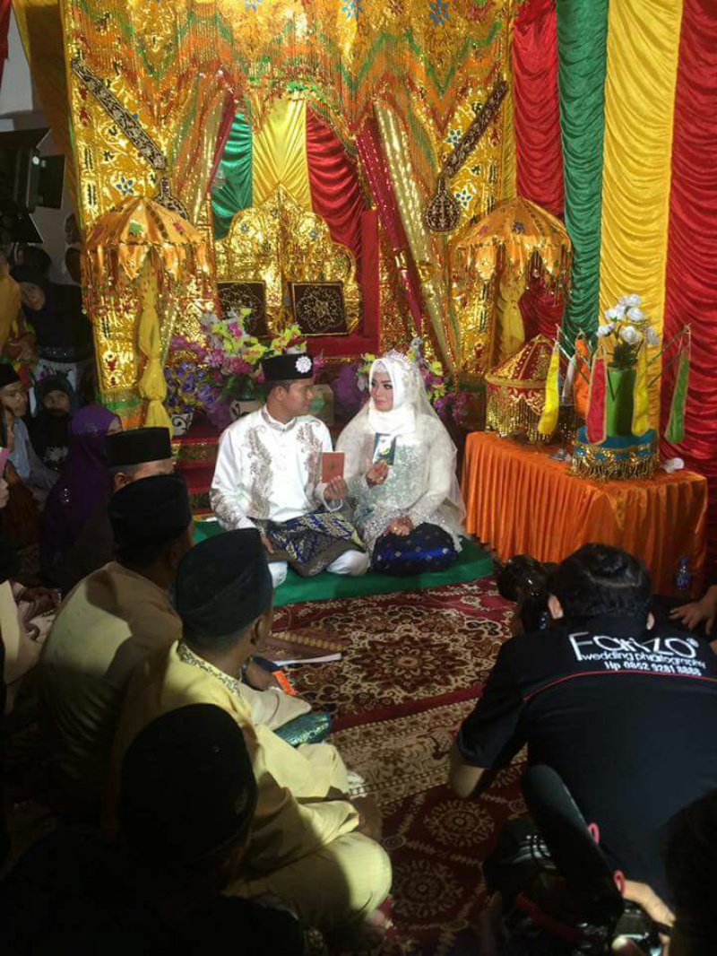 Akhyar Mukmin Dan Maya Gustya Sah Menjadi Suami Istri