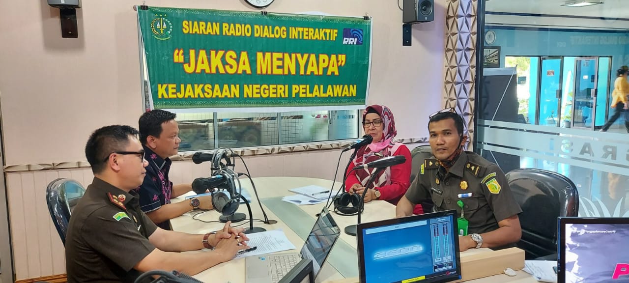 Kajari Pelalawan jadi Narasumber di RRI Pekanbaru