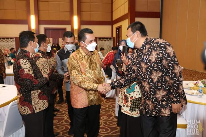 Gubernur Kepri Gelar Silaturahmi Kacabdis Pendidikan, Pengawas dan Kepsek SMA, SMK dan SLB