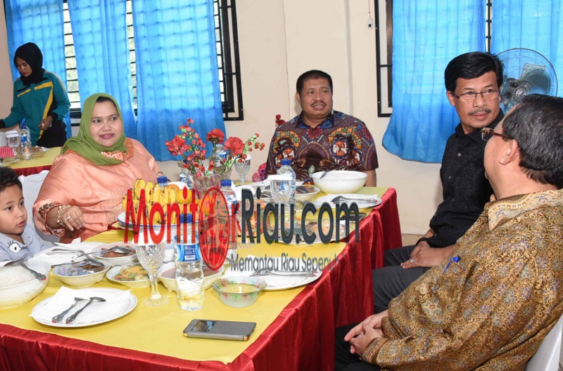 Amril Hadiri Syukuran Akreditasi Prodi Akuntansi STIE Syariah