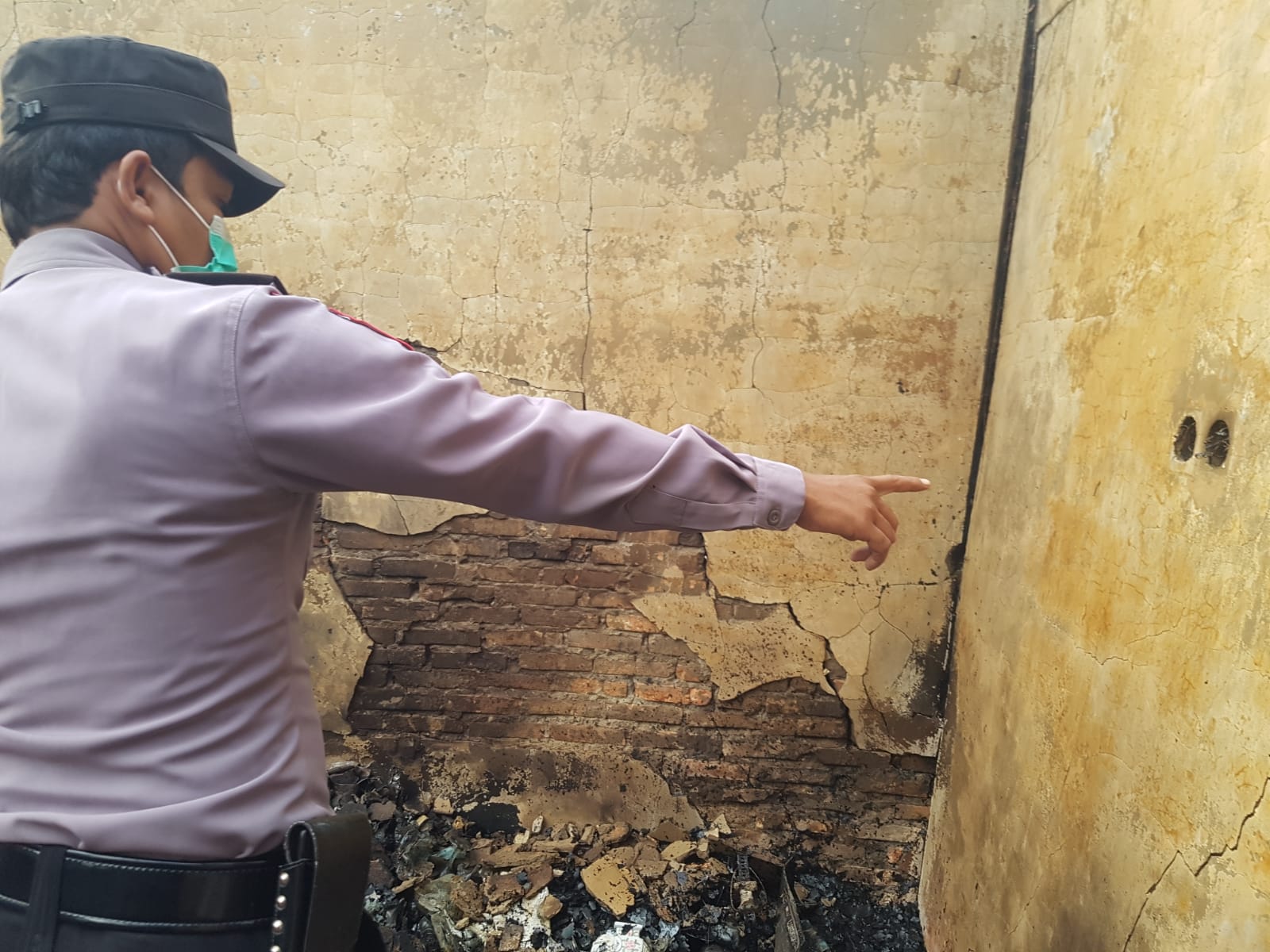 Si Jago Merah Lalap Satu Unit Rumah di Batu Panjang, Kecamatan Rupat