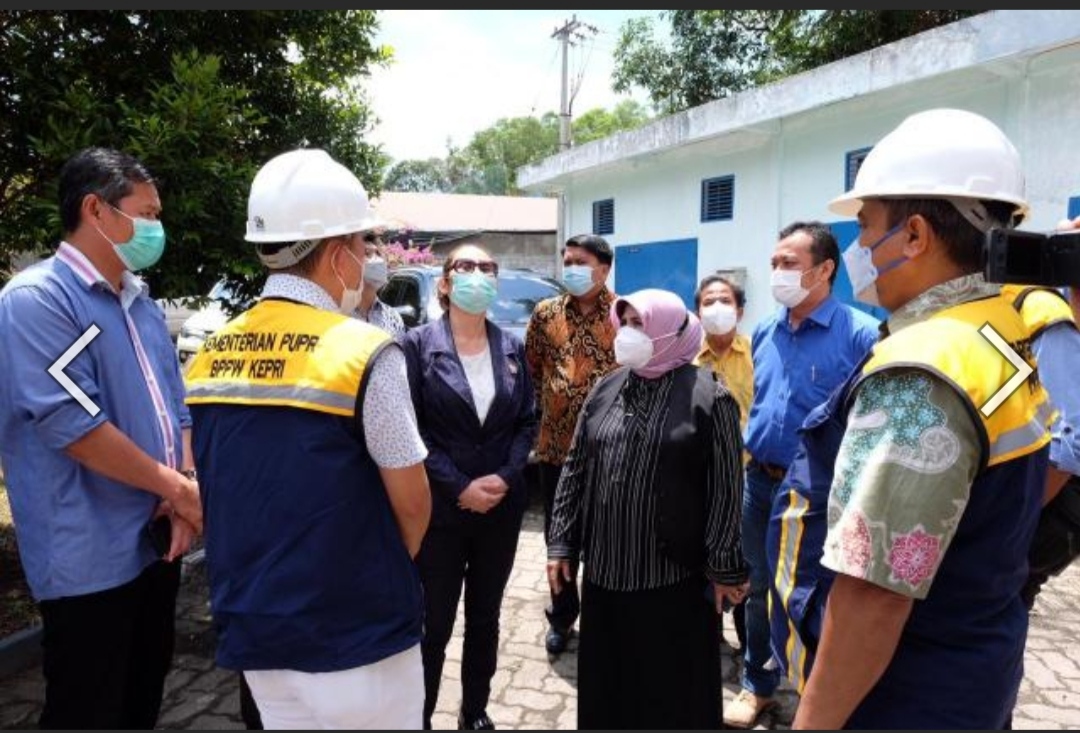 Anggota komisi V DPR RI CEN SUI LAN Bersama walikota Tanjungpinang Hj.Rahma S.IP lakukan peninjauan 