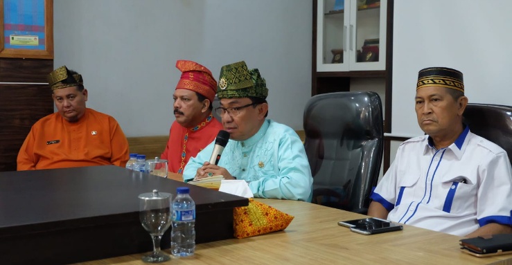Bupati Inhil Gelar Press Conference Dengan Insan Pers