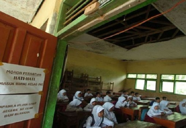 Waduh...!!! Dunia Pendidikan Kampar Memprihatinkan, Selama Jefry Noer Jadi Bupati